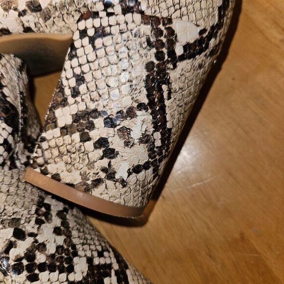 Women’s Snakeskin Western Ankle Booties – Stylish Cowgirl Print Boots 9.5 - Picture 2 of 7